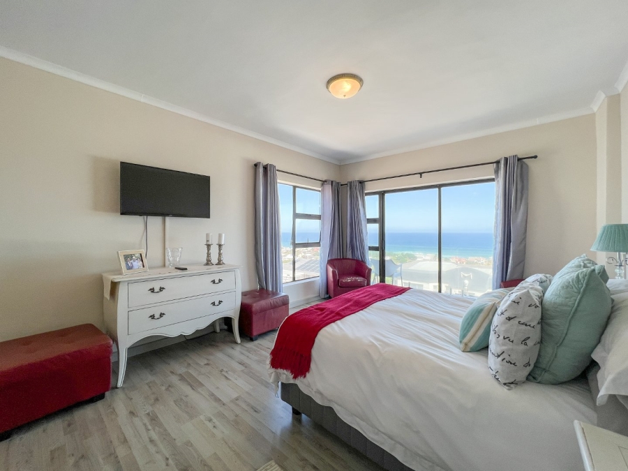 8 Bedroom Property for Sale in Tergniet Western Cape